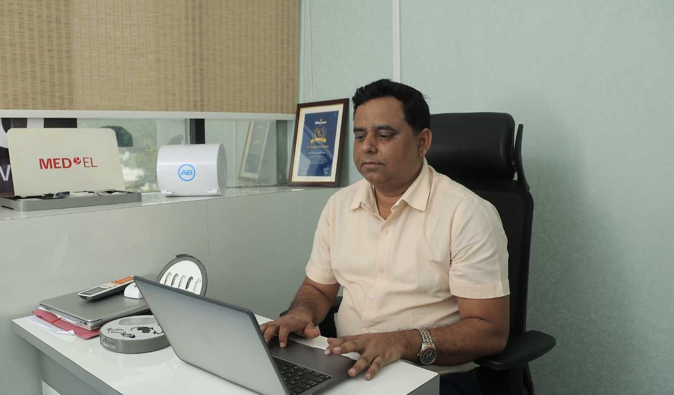 Best doctors for cochlear implant in bhopal